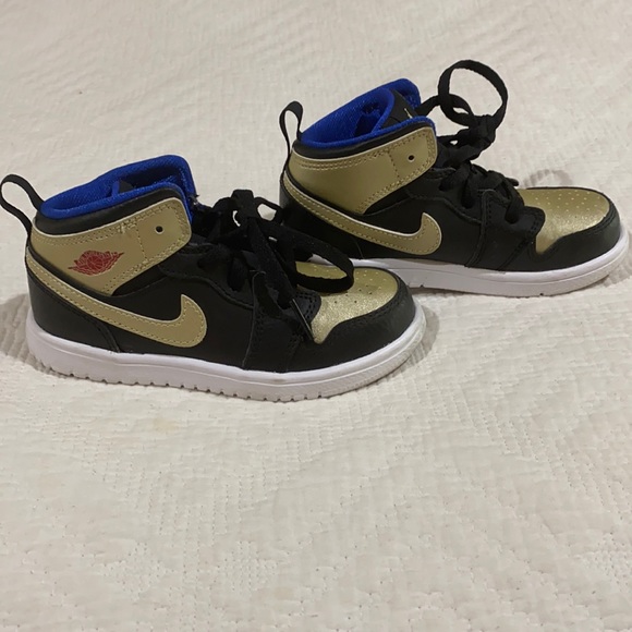 AIR JORDAN 1 RETRO HIGH OG - Picture 1 of 4